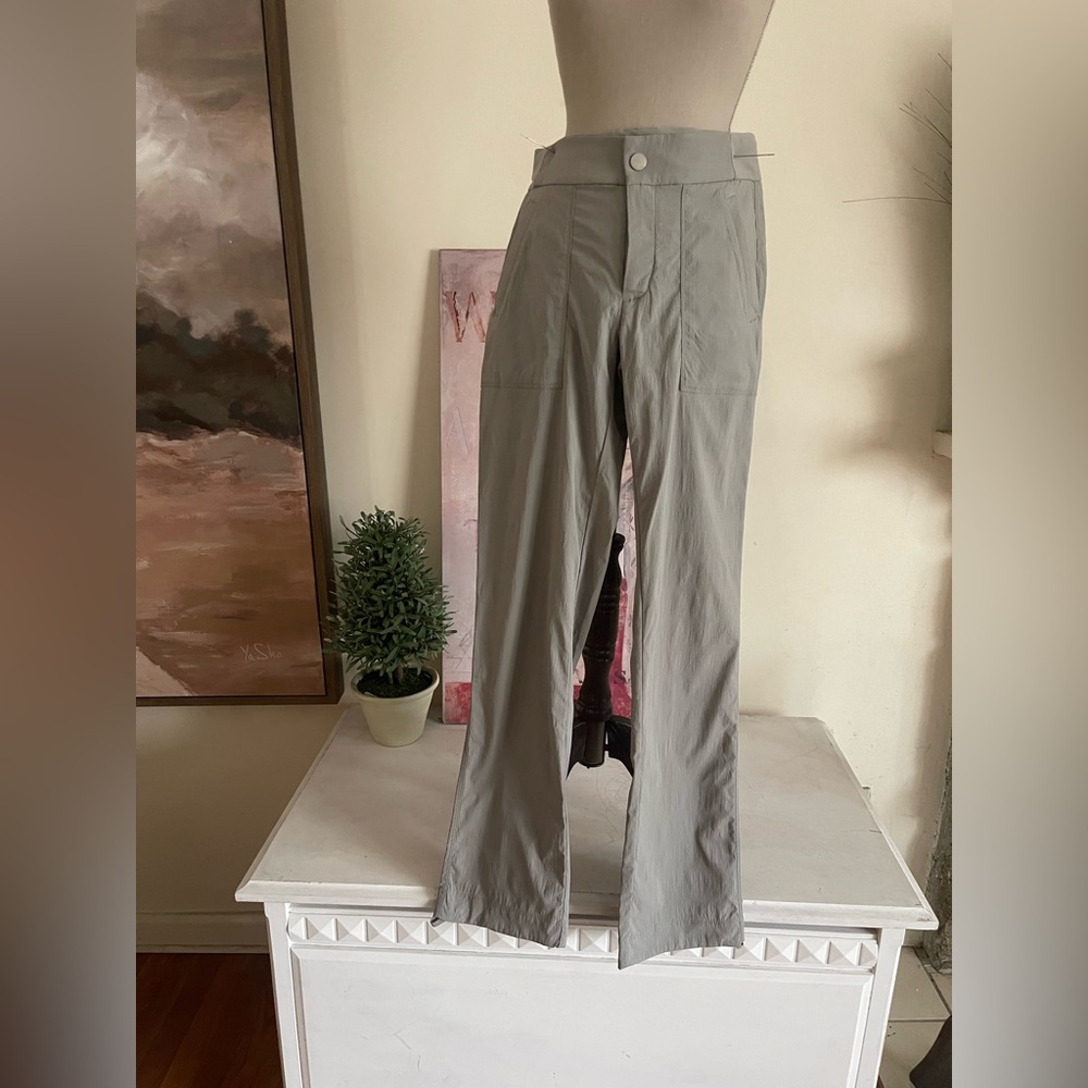 Athleta Straight-Leg Lightweight Pants in Grey